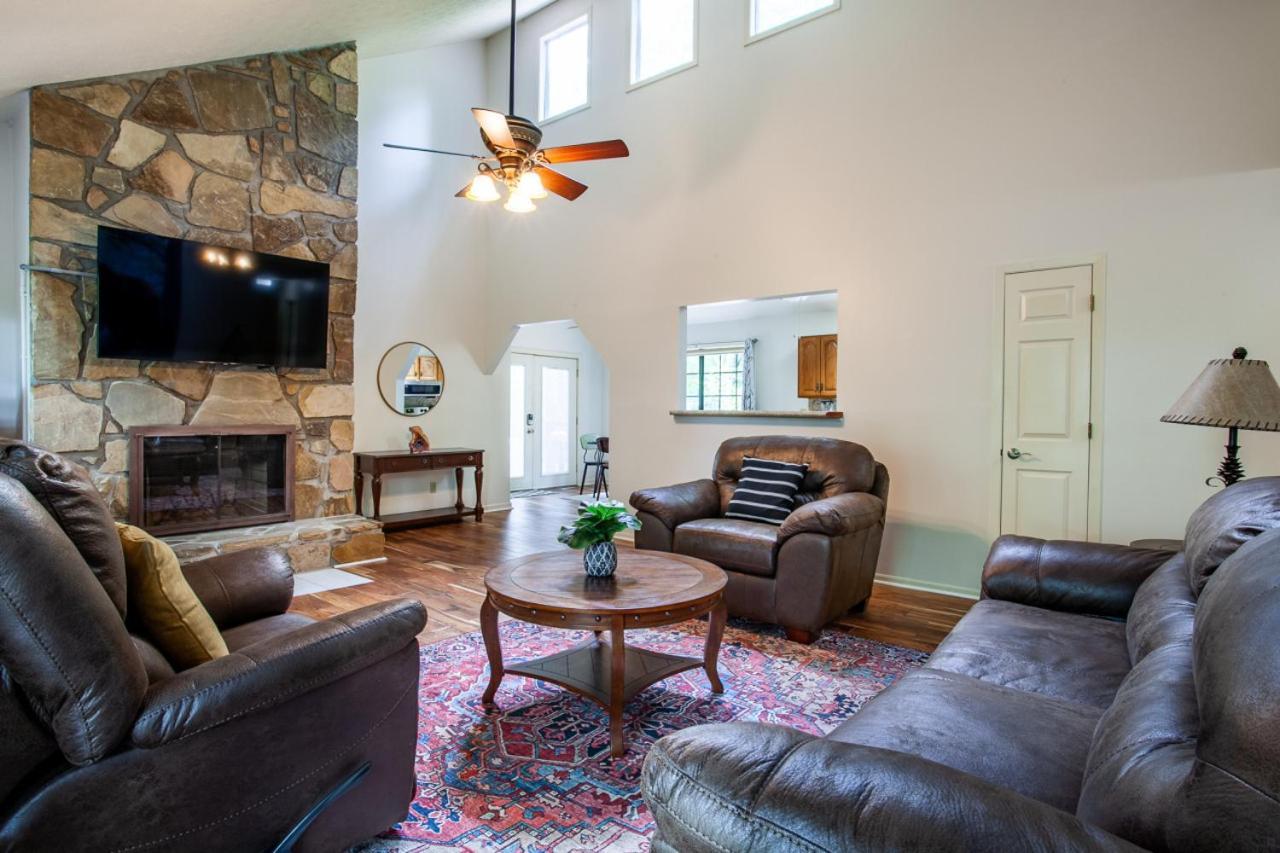 Little Cub Cottage - Mtn Views & Community Pools Gatlinburg Exterior foto