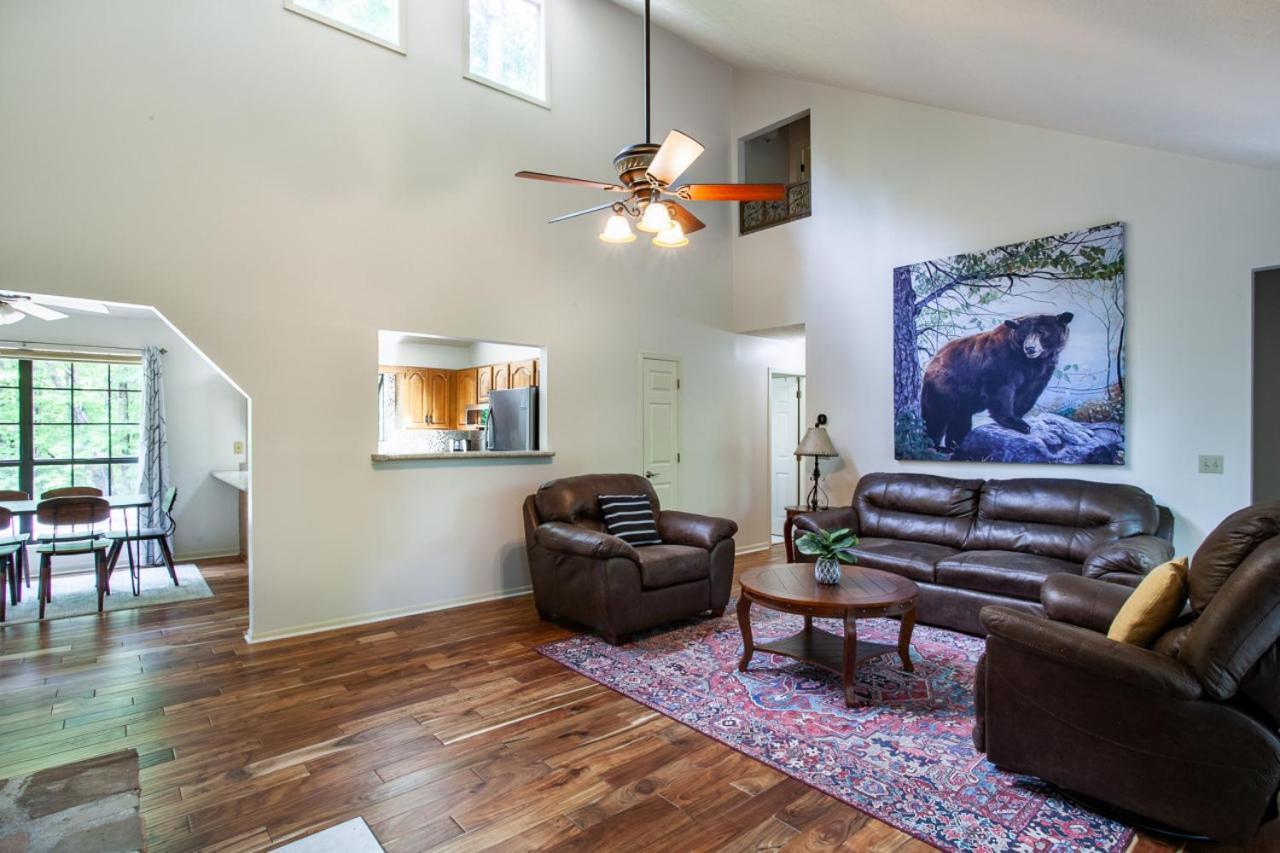 Little Cub Cottage - Mtn Views & Community Pools Gatlinburg Exterior foto