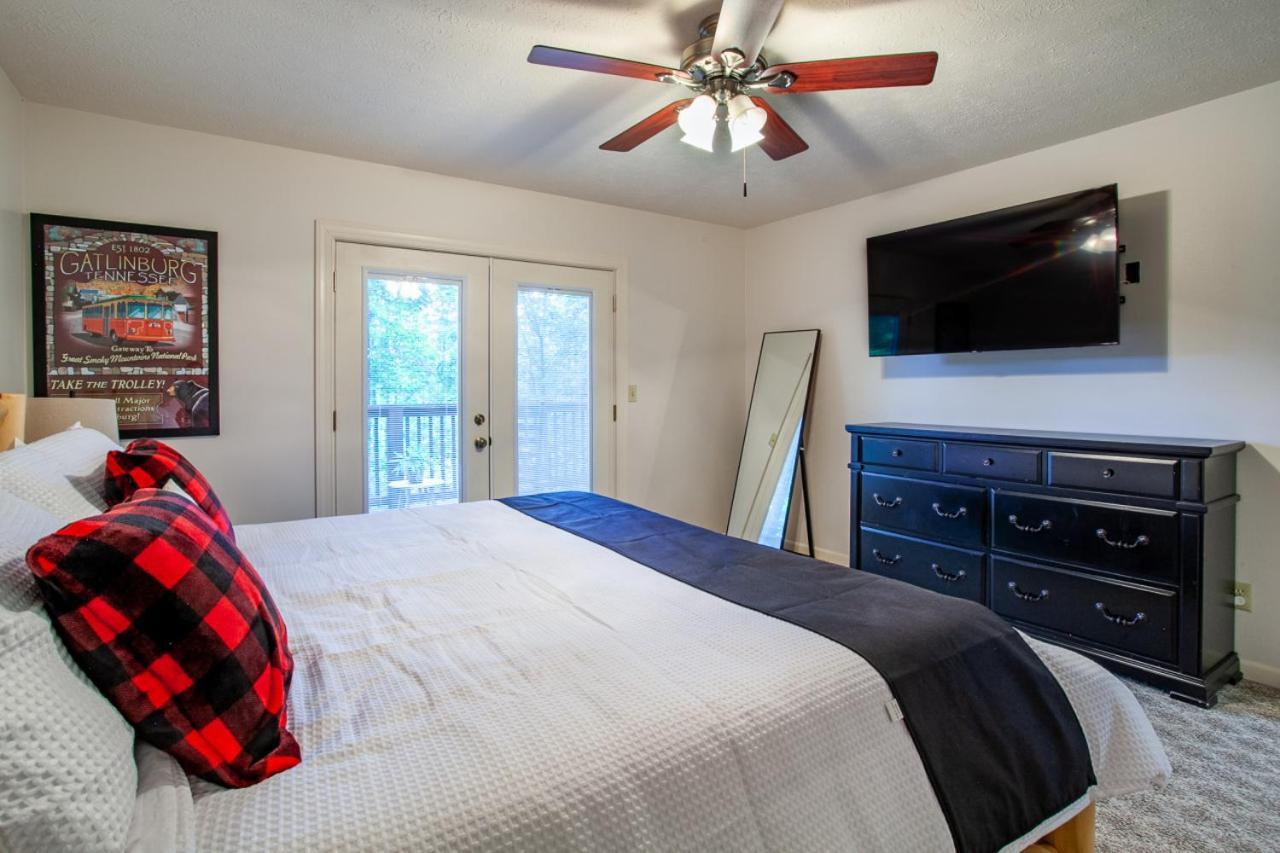 Little Cub Cottage - Mtn Views & Community Pools Gatlinburg Exterior foto