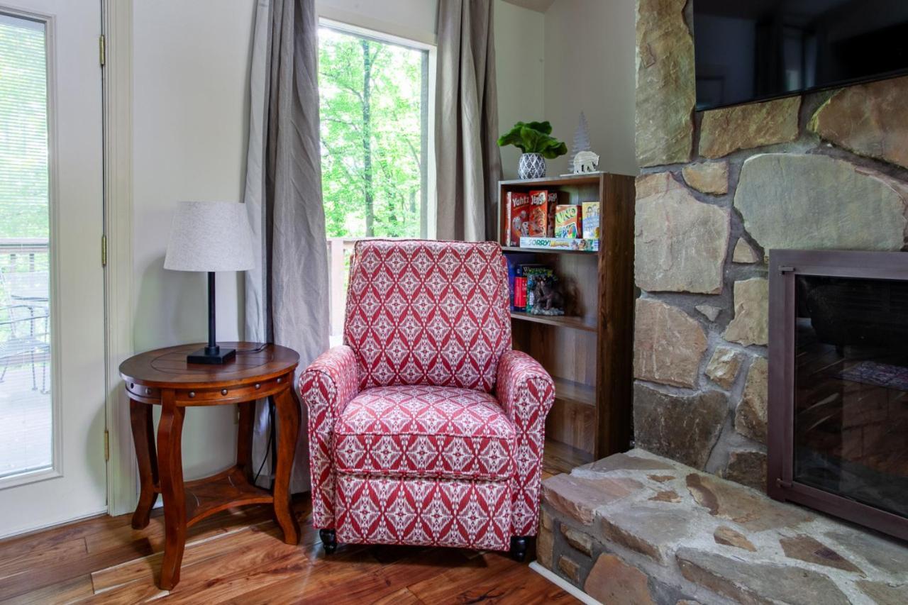 Little Cub Cottage - Mtn Views & Community Pools Gatlinburg Exterior foto