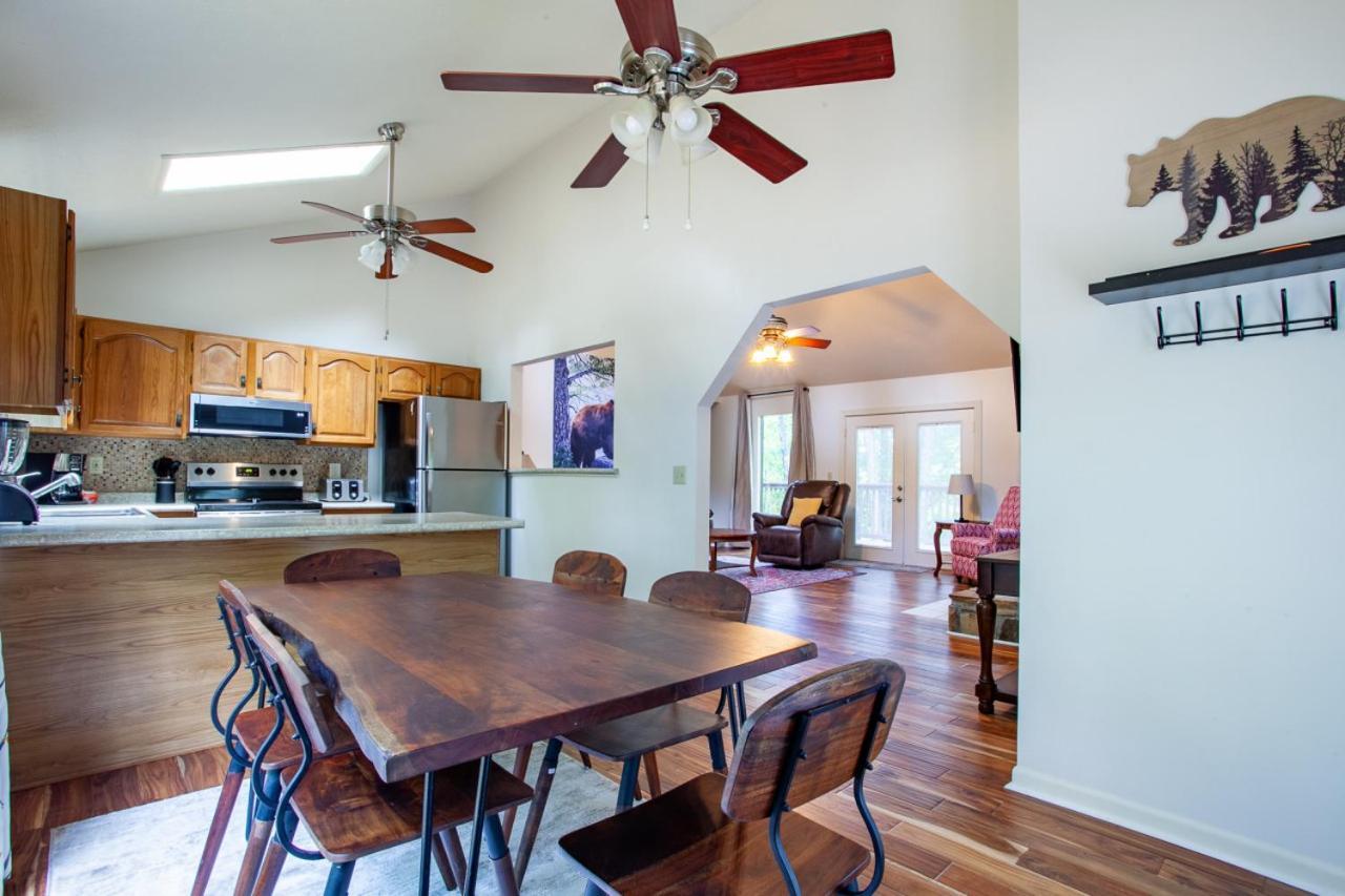 Little Cub Cottage - Mtn Views & Community Pools Gatlinburg Exterior foto